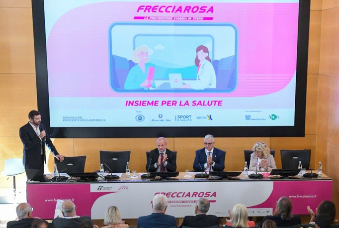 A ottobre la prevenzione del tumore al seno viaggia sul Freccia...rosa ...